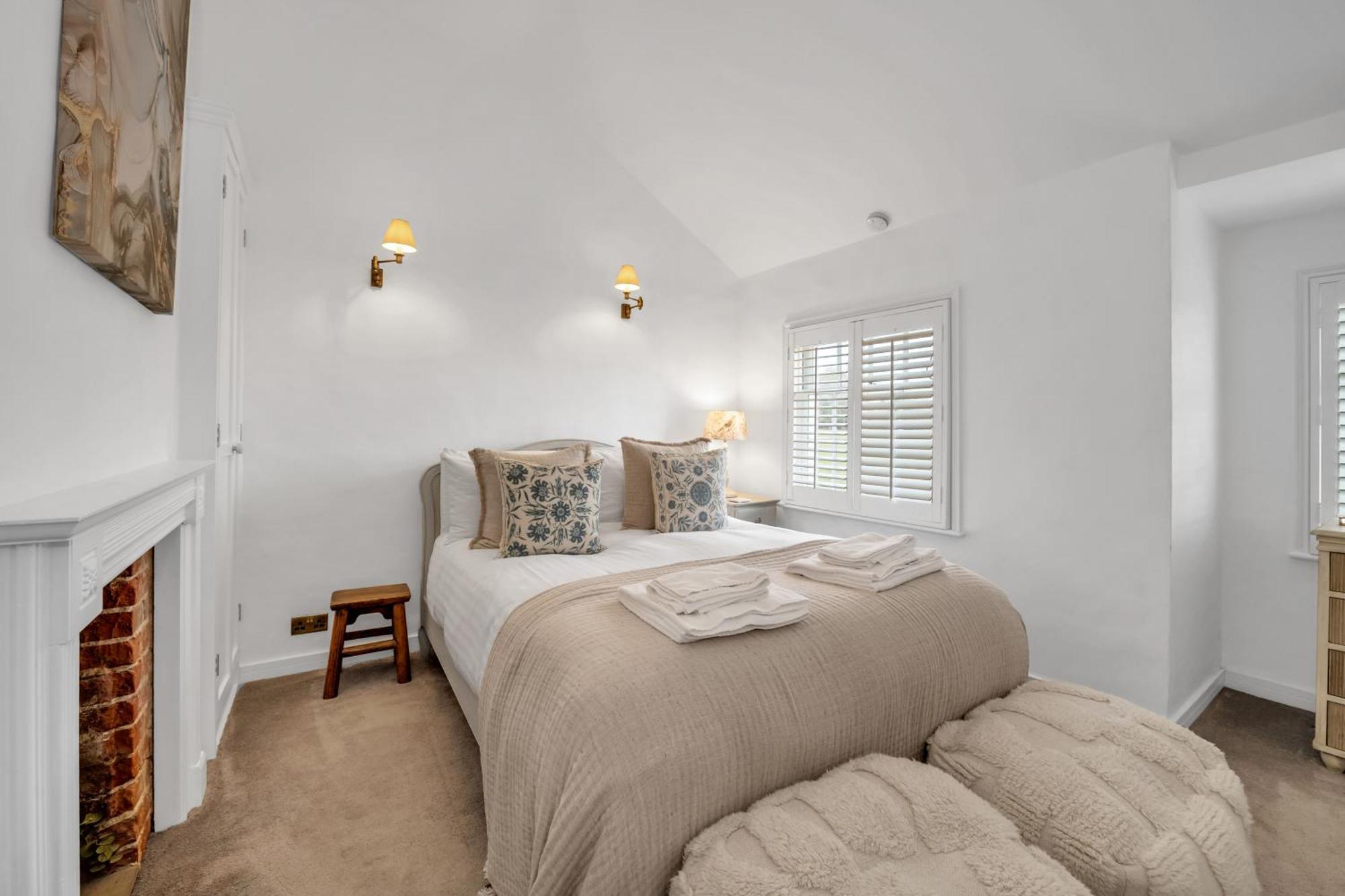 Charming Church Walk, Long Melford - 2 Bedroom Property With Parking Bagian luar foto